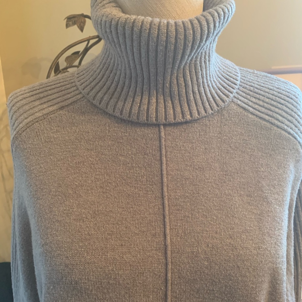 Grey sweater